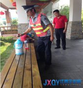 彭澤：旅客昏倒在地  服務(wù)區(qū)&ldquo;救焚拯溺&rdquo;