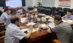 中國人壽江西省分公司黨委開展&ldquo;不忘初心、牢記使命&rdquo;主題教育對照黨章黨規(guī)找差距專題會