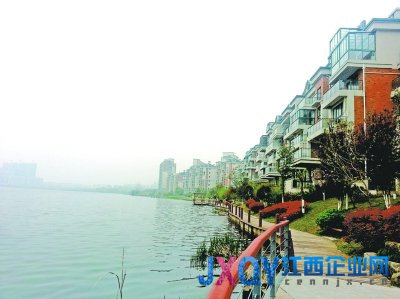 武漢眾多湖岸線被私宅別墅瓜分 官員稱很難恢復(fù)